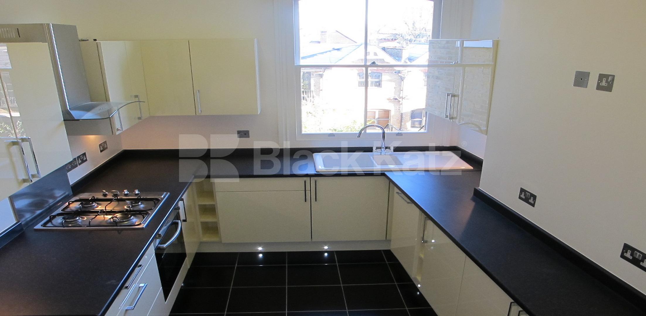 			NEW INSTRUCTION , 3 Bedroom, 1 bath, 1 reception Apartment			 Lee Road, Blackheath